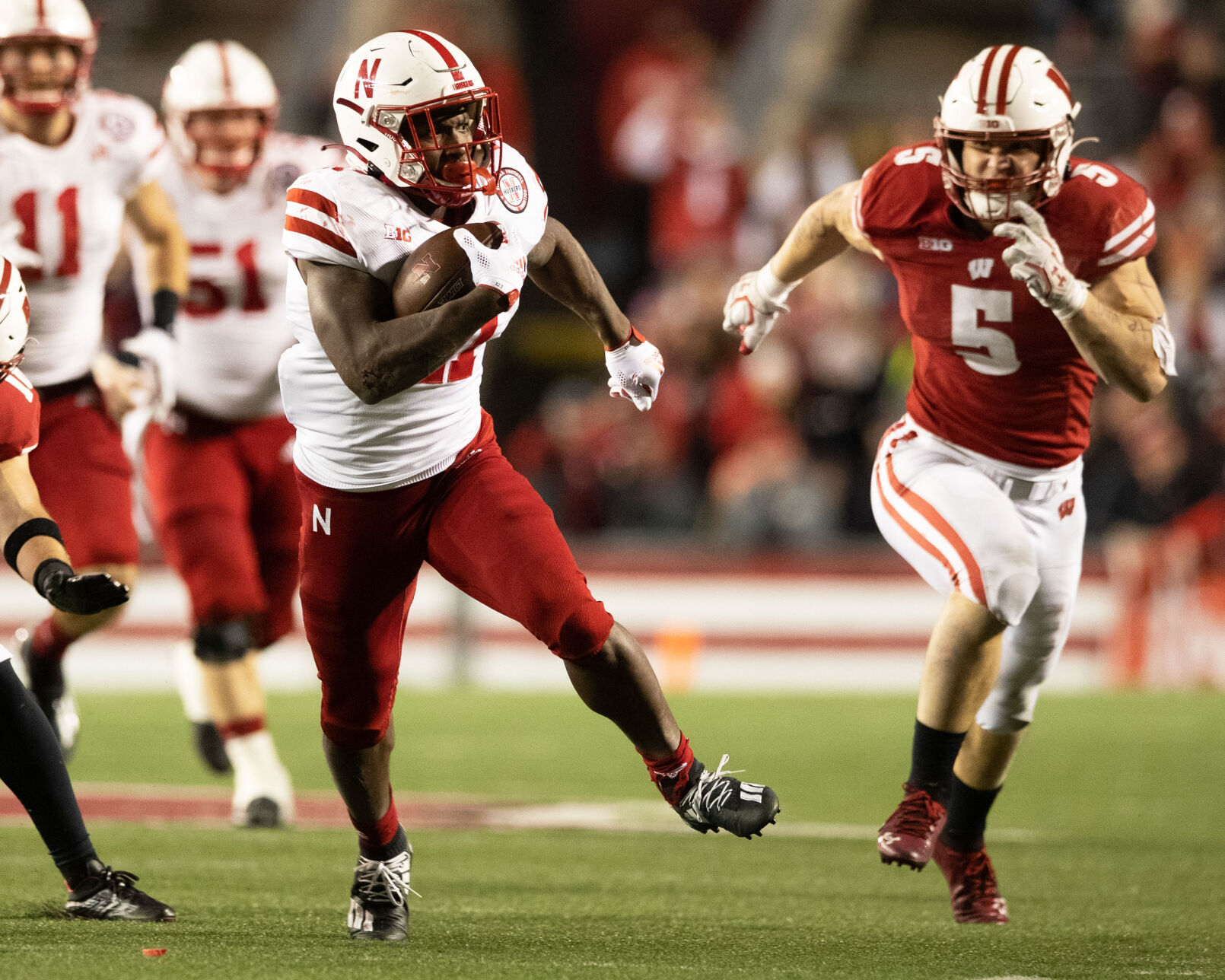 112122-owh-spo-nebraskawisconsin-em32.jpg